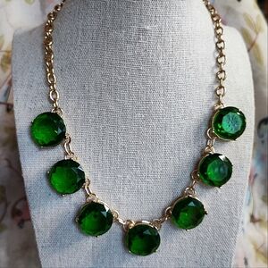 Erica Lyons Emerald Green Colored Faceted Thick Round Lucite Gold Tone Necklace
